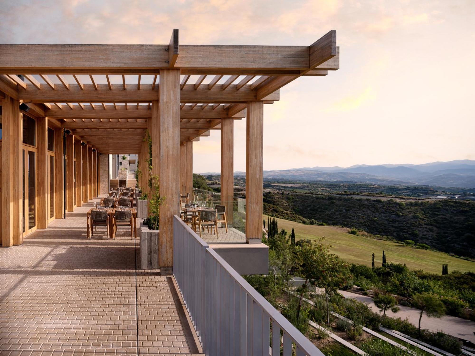 Minthis Resort Cáda Kültér fotó Pergola at the Four Seasons Hotel, Athens